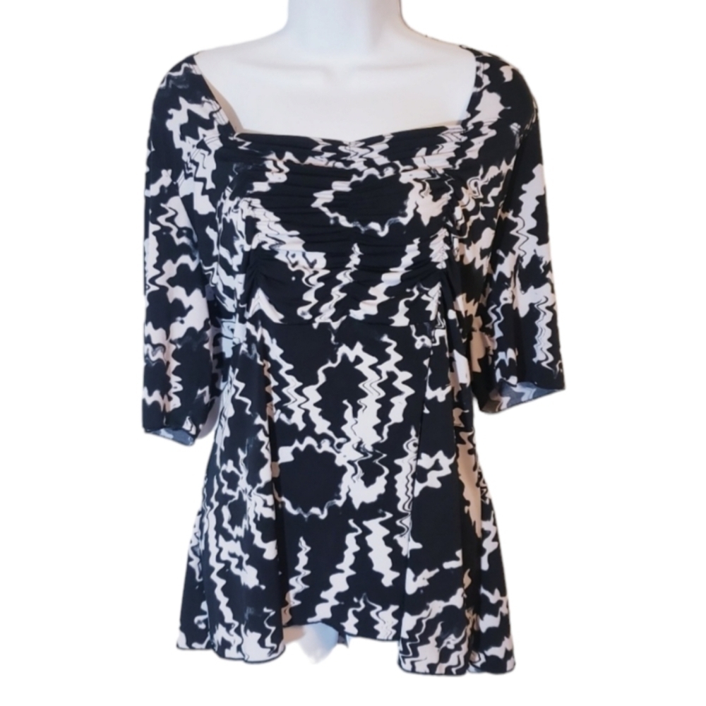 Susan Laurence Woman Black and White Patterned Top - Picture 1 of 8